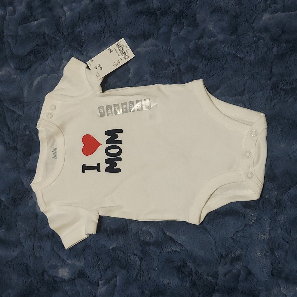 NEW I heart mom onesie 3 month I ❤️ mom white